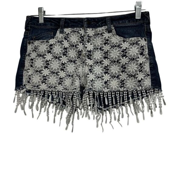 L.E.I. Denim Shorts Women's Size 7 Dark Wash White Floral Ashley Low Rise Fringe - Picture 2 of 9